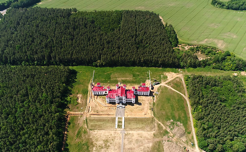 Palace of the Puslovskys in Kossovo (May 2018)