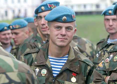 Knights of the Sky: Paratrooper Day celebrations in Minsk