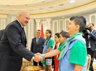 Аляксандр Лукашэнка сустрэўся з дзецьмі з Сірыі