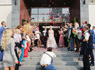 Большая свадьба для 9 пар влюблённых в праздничном Минске