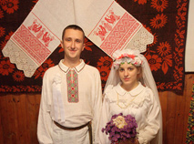 Белорусская свадьба: романтичные традиции прошлого на празднике "Вялікая вясельніца"-2017