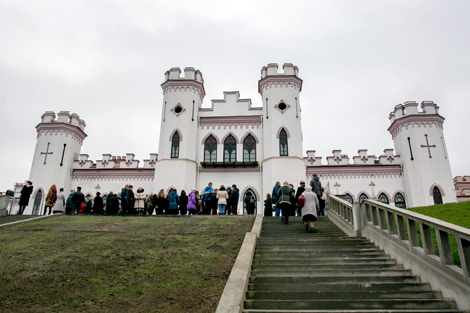 Музейная экспазіцыя адкрыта для турыстаў у Косаўскім палацы