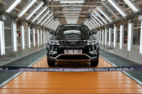 New BelGee car factory opens in Belarus: the flagship Geely Atlas, a cutting-edge assembly line, and competitive positions of the Belarusian car