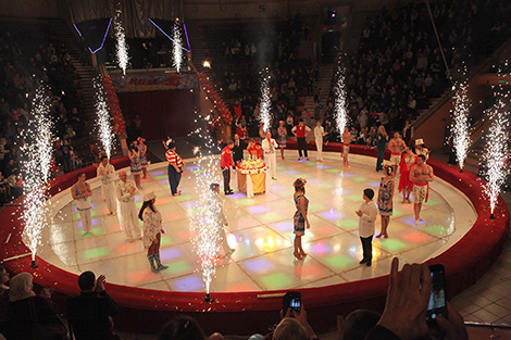 Праздничный торт в день 45-летия Гомельского государственного цирка