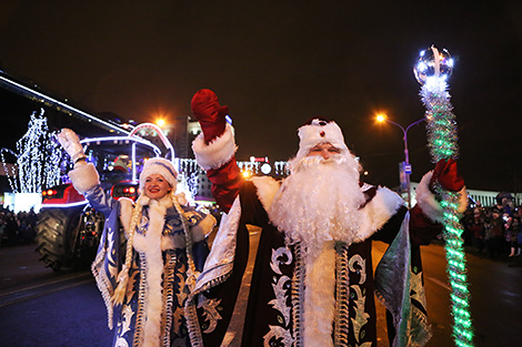 Parade of Father Frosts and Snow Maidens in Minsk