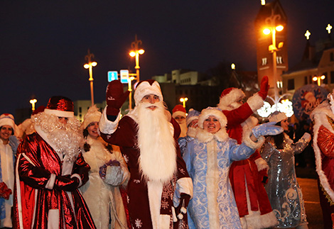 Parade of Father Frosts and Snow Maidens in Minsk