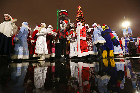 Parade of Father Frosts and Snow Maidens in Minsk