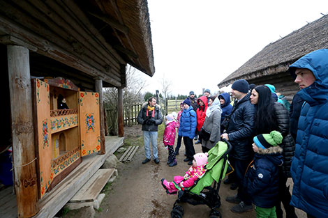 Рождественское гуляние в Музее народной архитектуры и быта в Строчице