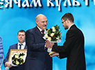 Deputy Director of the National Historical and Cultural Museum Reserve Nesvizh Sergei Yegoreichenko receives the special prize of the President