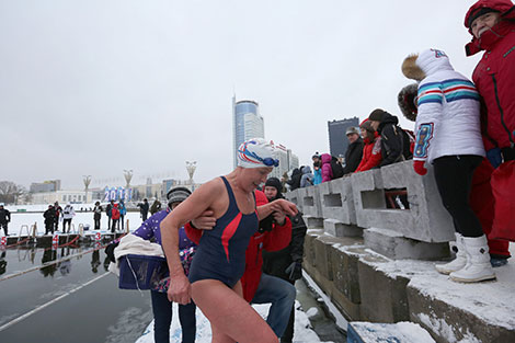 Адкрыты чэмпіянат па спартыўным зімовым плаванні 