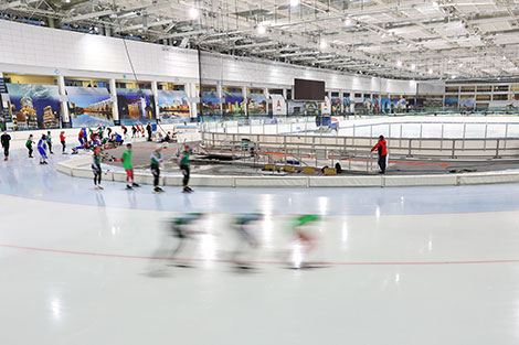 Speed skaters train ahead of the 2018 Olympics in PyeongChang