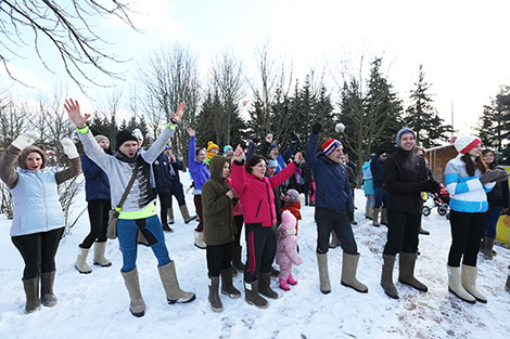 Funny race in felt boots in Minsk 