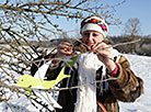 Обряд "Гуканне вясны" в Молодечненском районе: мелодичные песни, бумажные птицы и красочные ленты 