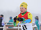 “雪地狙击手”比赛首日：短距离比赛