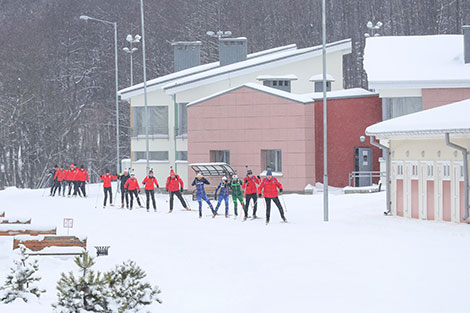2018年在劳比奇举行的共和国青少年儿童冬季两项“雪地狙击手”比赛决赛