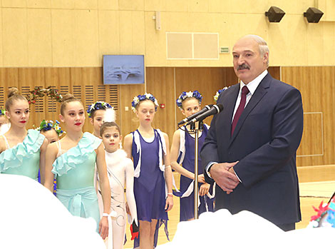 Александр Лукашенко во время открытия Дворца гимнастики