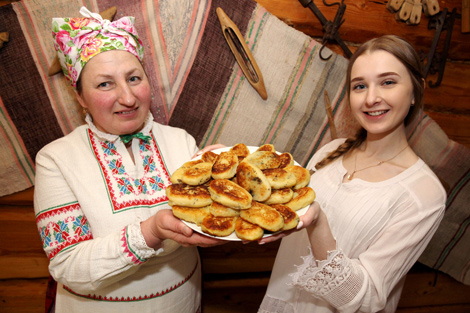Белорусская аутентичная кухня: старинные рецепты собирают в Полоцком районе