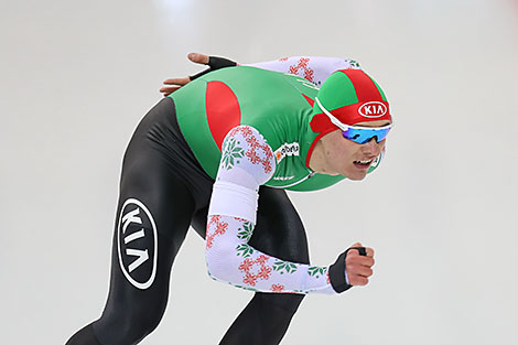 Белорус Игнат Головатюк выступает на дистанции 1000 м