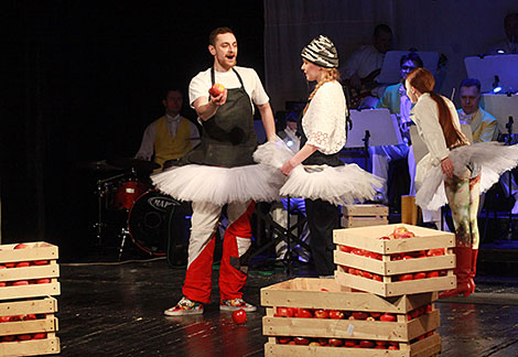 The Harvest, The Moscow New Drama Theater 