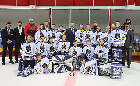 Александр Лукашенко и команда 