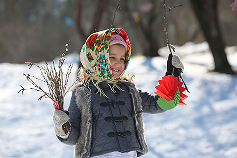 Calling of Spring in Vyazynka. Pictured is Vasilisa Kovalevskaya