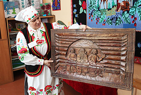 Уникальные традиции малой родины: центр ткачества открылся в Чечерском районе