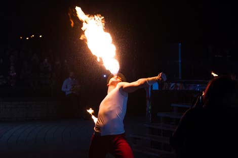 BrestFest fire show