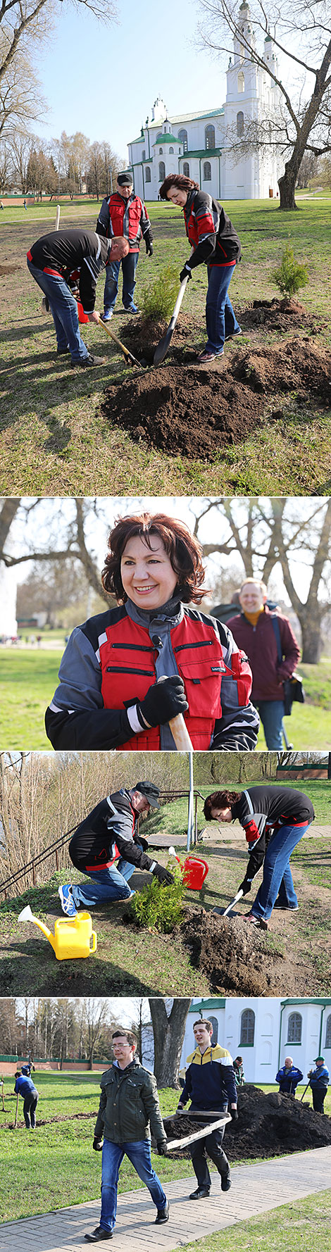 Наталья Кочанова на субботнике в родном Полоцке
