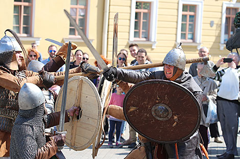 Историческая реконструкция 