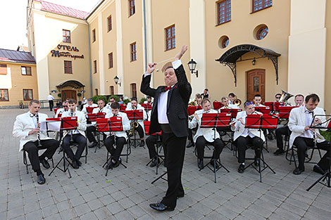 Музыкально-туристический сезон открылся в Верхнем городе
