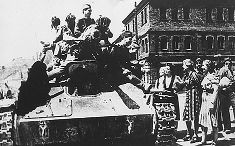 ‘We have returned from Berlin!' Minsk welcomes Soviet soldiers in 1945