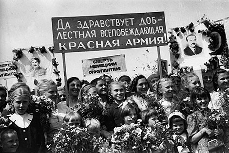 ‘We have returned from Berlin!' Minsk welcomes Soviet soldiers in 1945