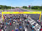 约2万名自行车运动员参加了2018年 "Viva Ровар" 自行车节