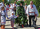 Уникальный полесский обряд "Вождение куста"