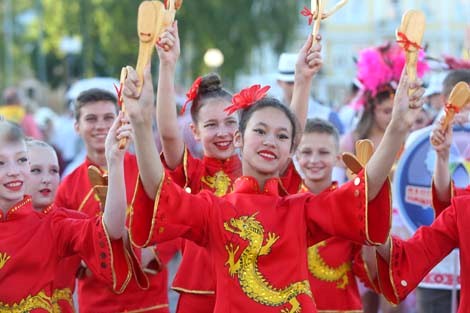 Theatrical parade in Grodno