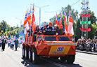 Festive procession gathered about 3,000 local residents 