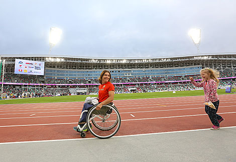 Paralympic champion Lyudmila Volchek and her daughter at Dinamo Stadium