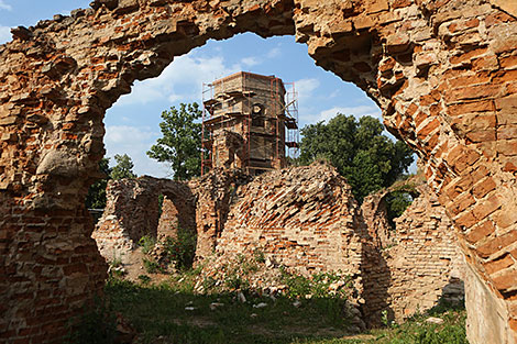 Гольшанский замок: реставрация летом-2018 