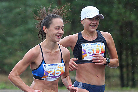 Участницы марафона Инесса Салькевич и Алина Шумик