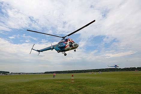 #Пронебо-2018: зрелищное авиашоу, воздушные пируэты парашютистов и
вертолетные гонки 
