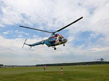 #Пронебо-2018: зрелищное авиашоу, воздушные пируэты парашютистов и вертолетные гонки