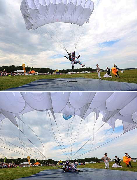 Соревнования парашютистов