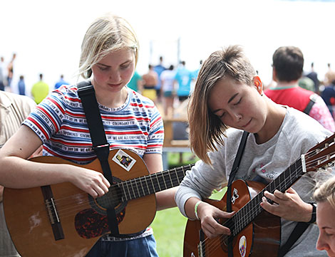 Guitar Rounds contest 