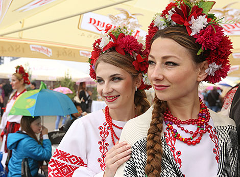 Гулянні ў Дзень Незалежнасці ў Мінску