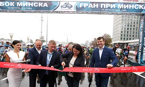 Васьміразовая чэмпіёнка свету і бронзавы прызёр Алімпіяды ў Афінах старшыня беларускай федэрацыі веласпорту Наталля Цылінская
