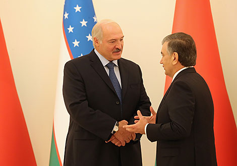 Belarus President Alexander Lukashenko and Uzbekistan President Shavkat Mirziyoyev