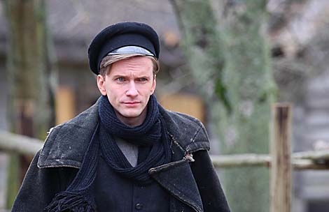 Актер Николай Шестак играет Янку Купалу