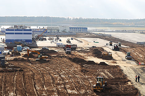 Национальный аэропорт Минск готовится к открытию второй взлётной полосы