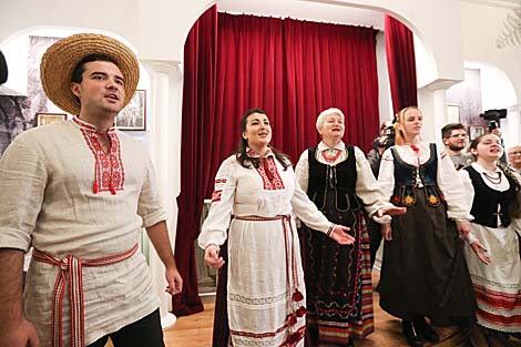 Junior Eurovision participants visit Yanka Kupala Museum