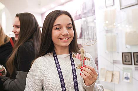 Junior Eurovision participants visit Yanka Kupala Museum